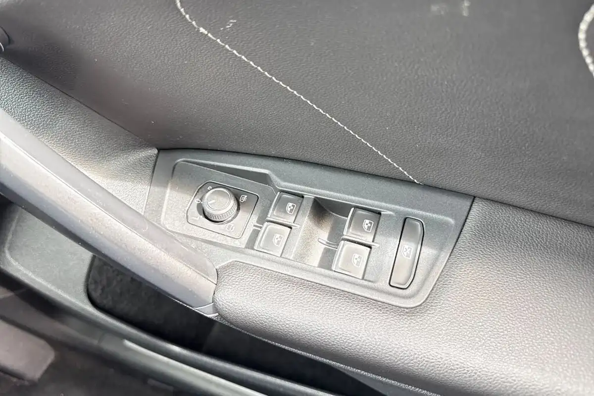 2022-volkswagen-tiguan-20tdi-r-line-200ps-4motion-big-41