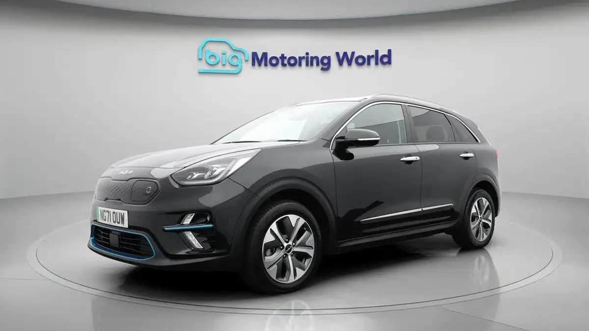 2022-kia-e-niro-ev-4-big-3