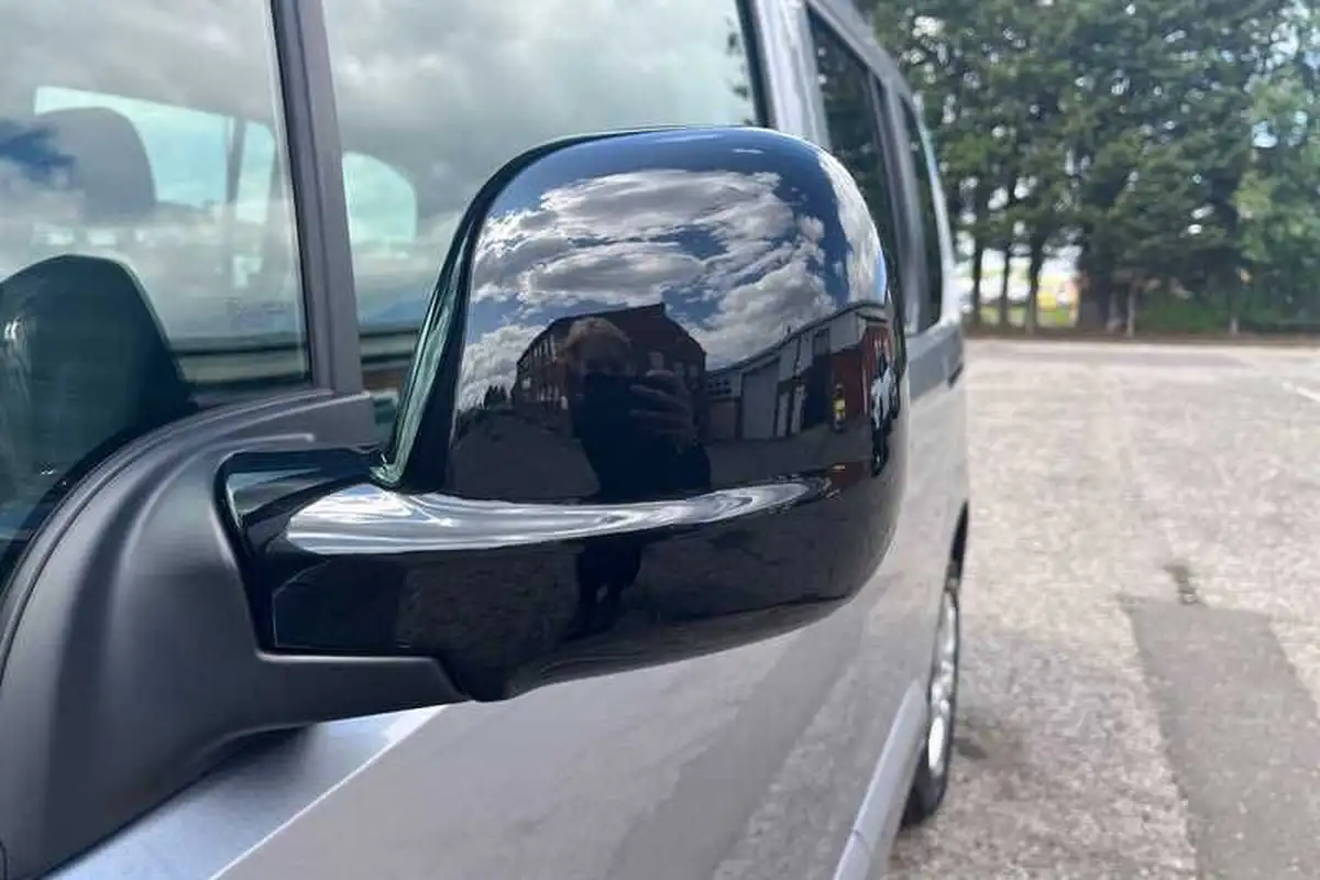 2022-vauxhall-combo-life-e-se-big-34