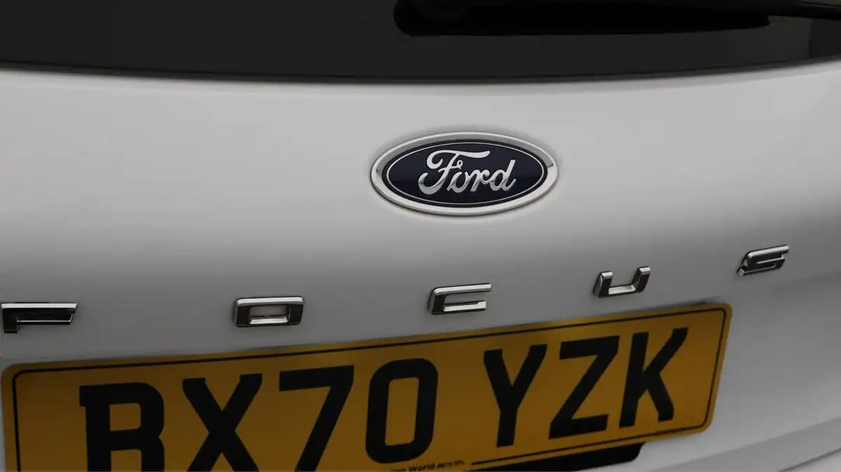 2020-ford-focus-10t-st-line-x-edition-155ps-hybrid-mhev-hatchback-big-22