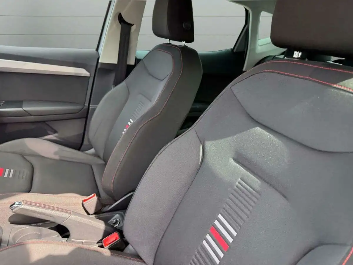 2018-seat-ibiza-10-tsi-fr-95ps-big-37