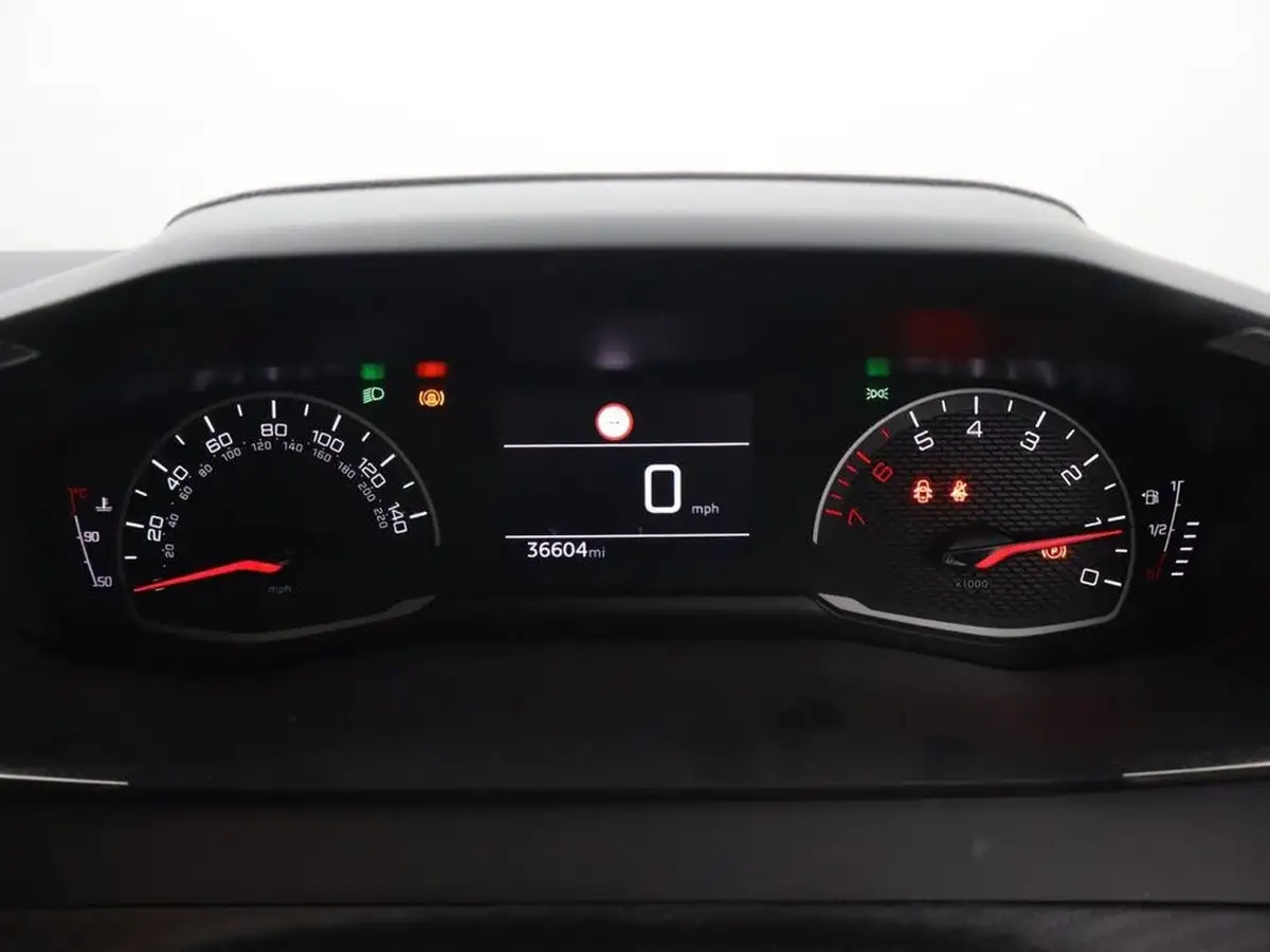 2020-peugeot-208-12-puretech-active-100bhp-big-14