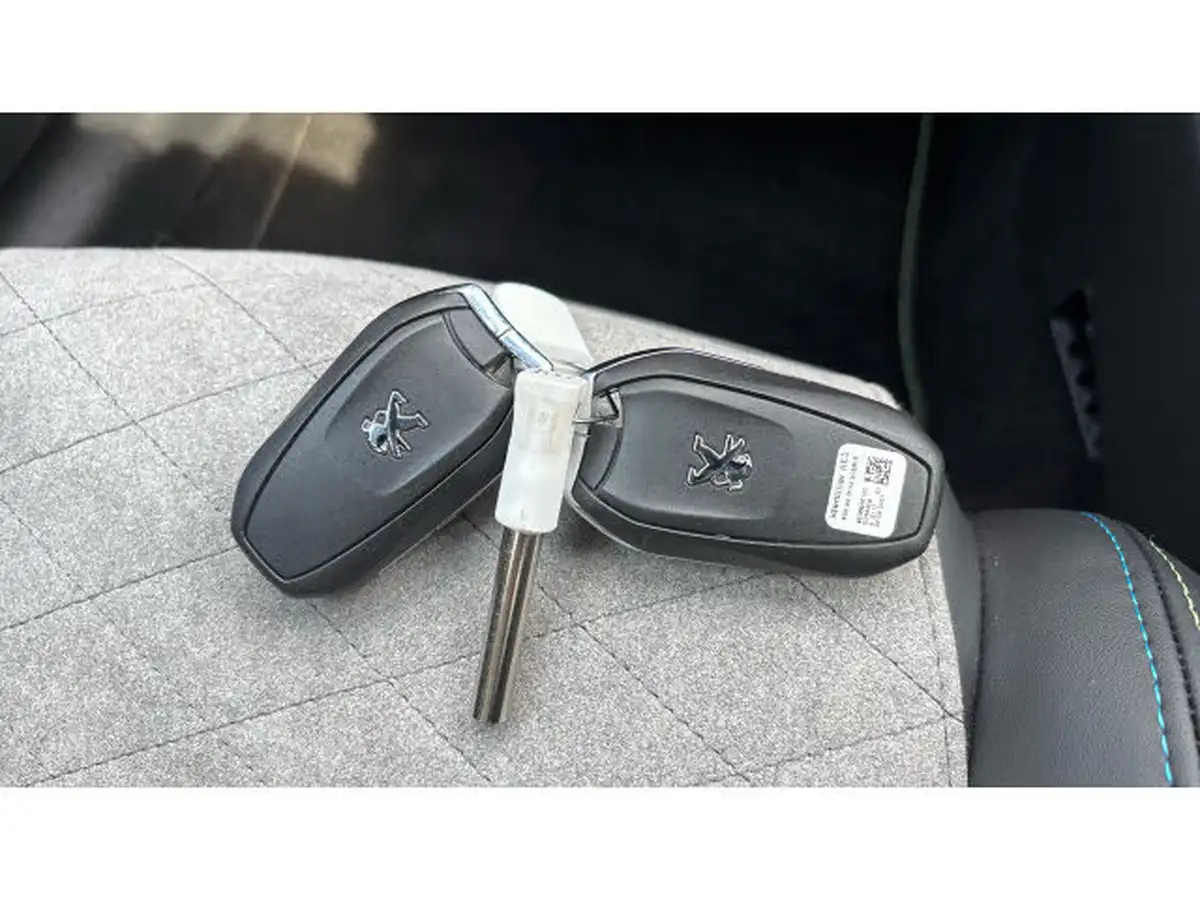 2021-peugeot-208-e-gt-premium-big-19