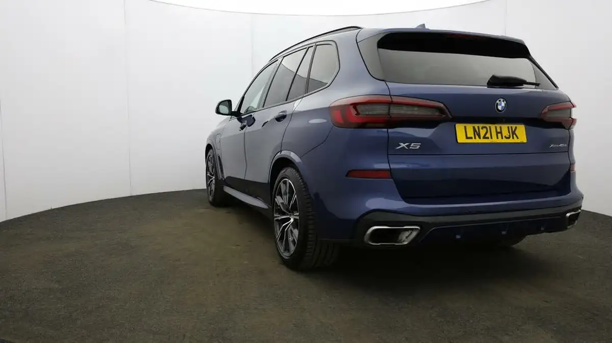 2021-bmw-x5-30-xdrive-45e-m-sport-big-28