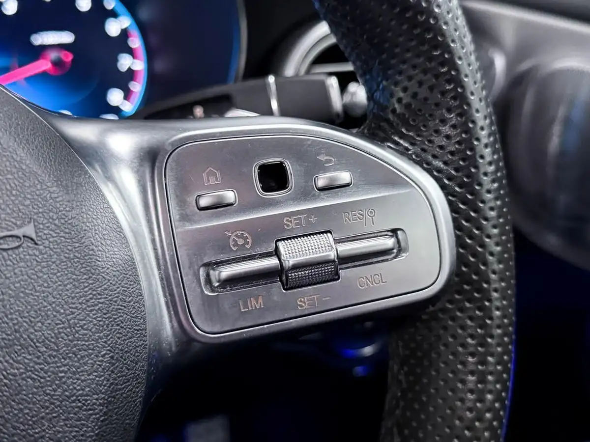 2019-mercedes-benz-c-class-20-c300-amg-line-premium-plus-coupe-2d-big-38