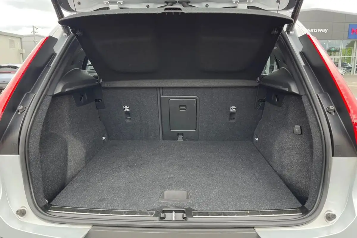 2022-volvo-xc40-15-t5-inscription-pro-big-6