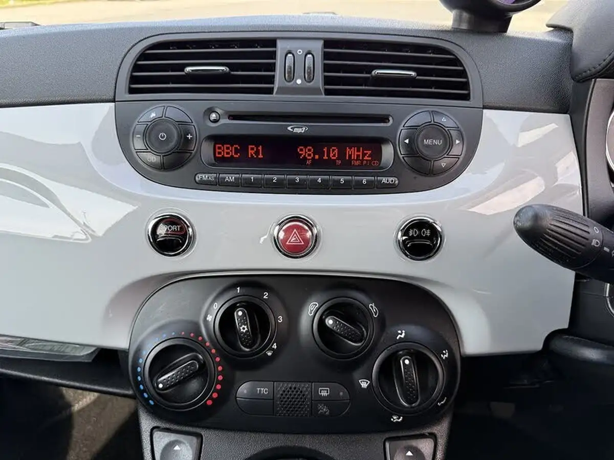 2015-abarth-500-14-big-25