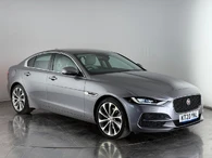 2019 Jaguar XE 2.0i SE (250ps)