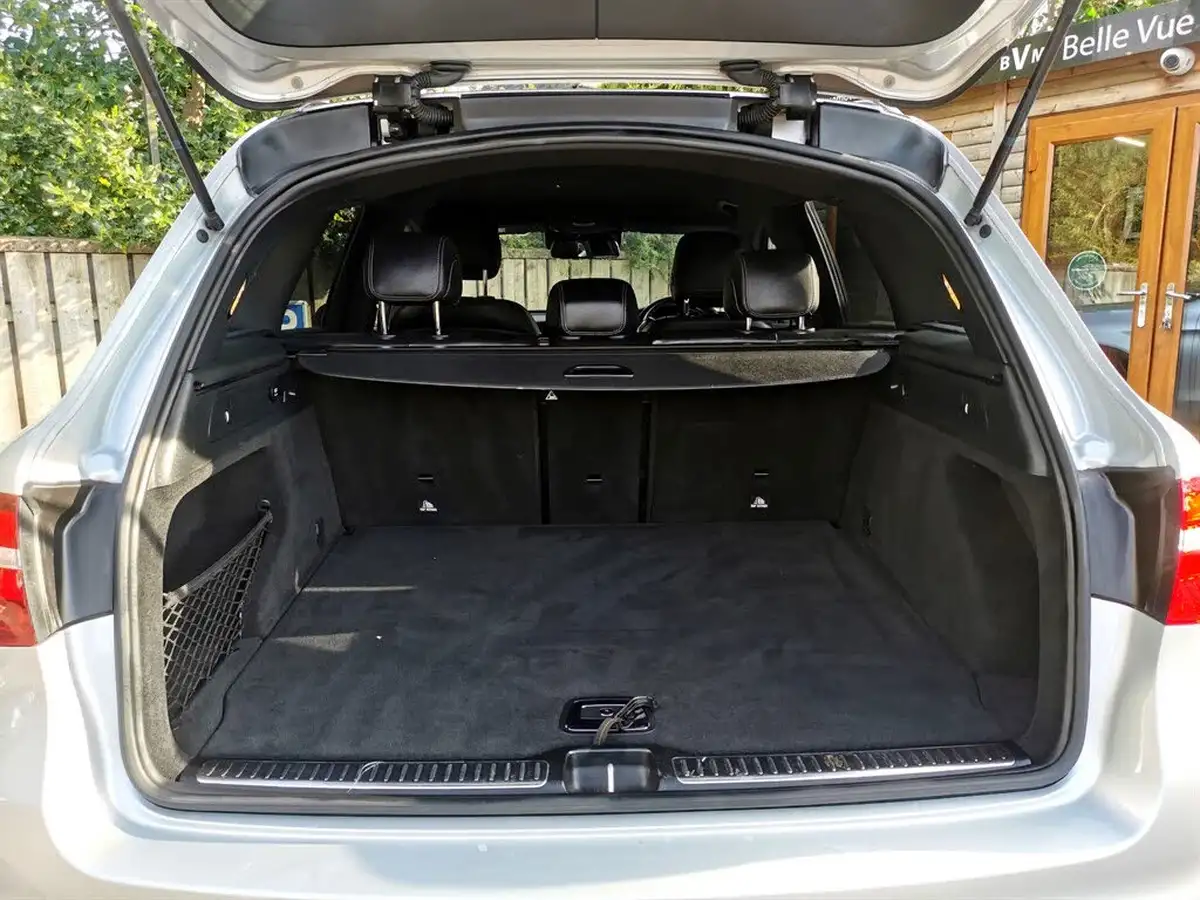 2017-mercedes-benz-glc-class-21d-glc220d-amg-line-ss-station-wagon-5d-big-14