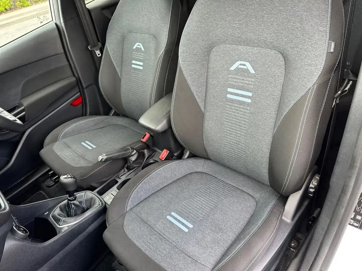 2023-ford-fiesta-10t-active-125ps-hybrid-mhev-big-12