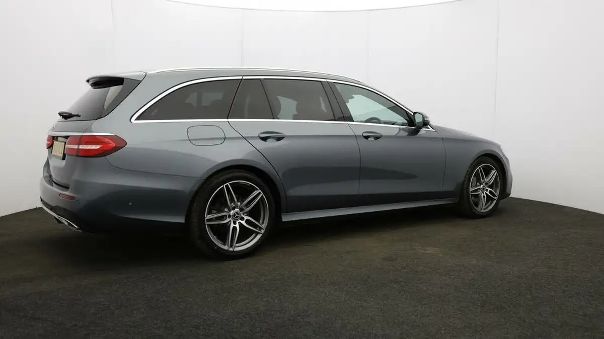 2018-mercedes-benz-e-class-20d-e220d-amg-line-ss-estate-5d-big-6