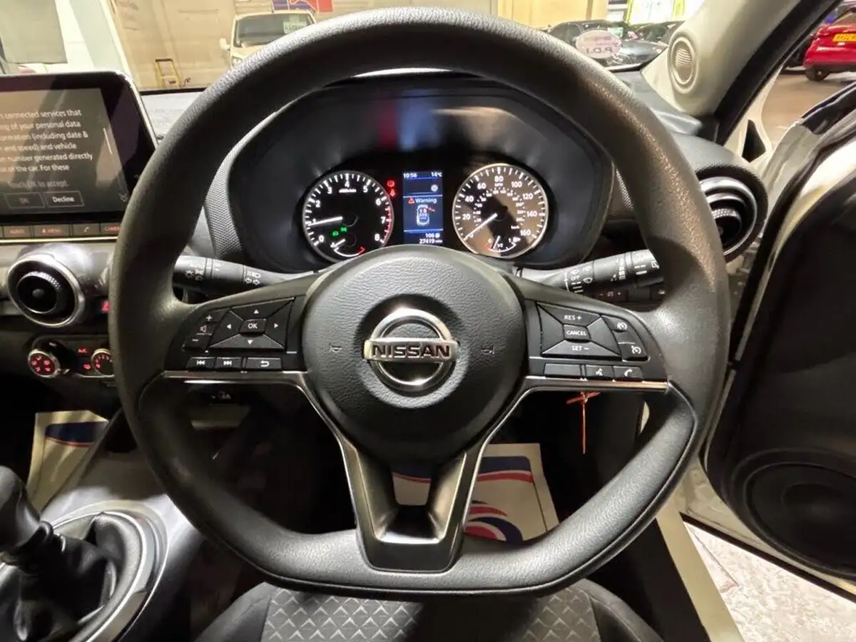 2022-nissan-juke-10-dig-t-acenta-big-20