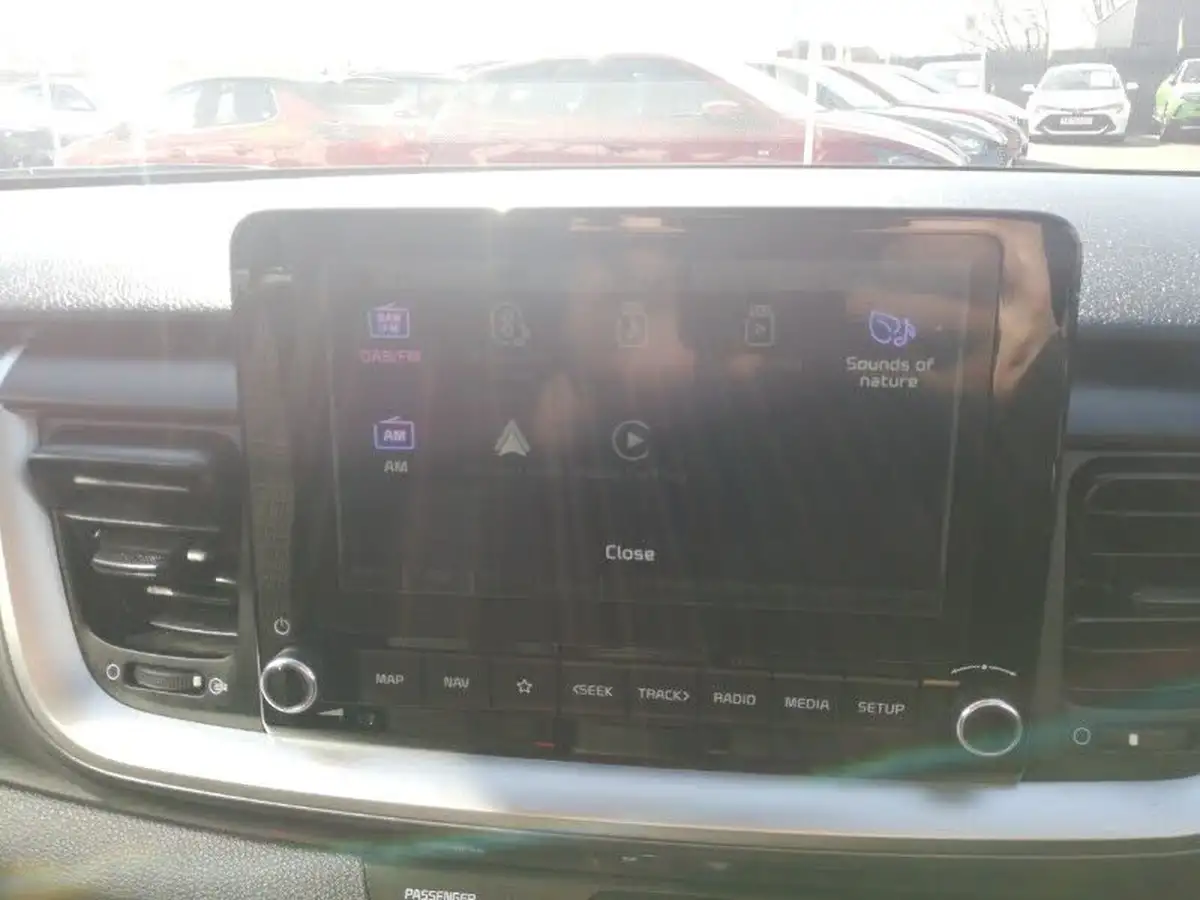 2025-kia-stonic-10-t-gdi-2-dct-big-18
