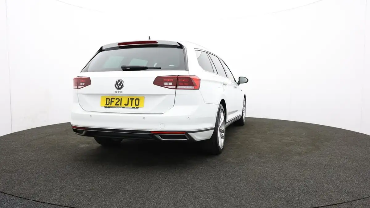 2021-volkswagen-passat-14-tsi-gte-estate-5d-big-78