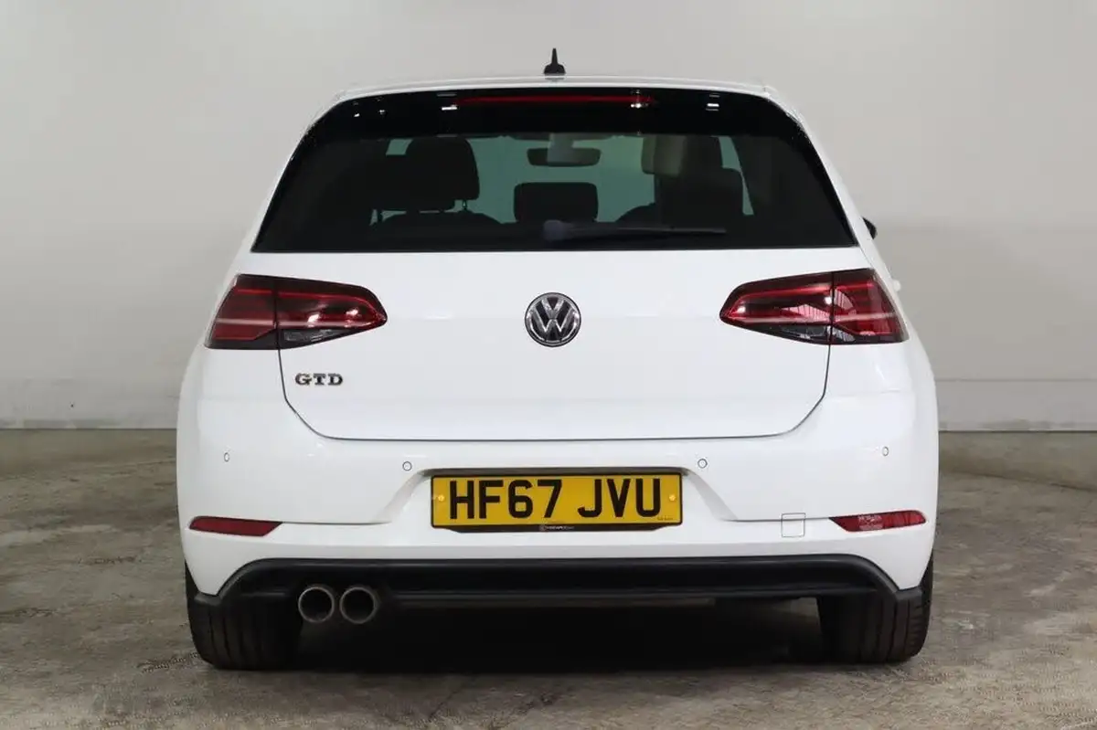 2017-volkswagen-golf-20tdi-gtd-ss-hatchback-5d-dsg-big-3