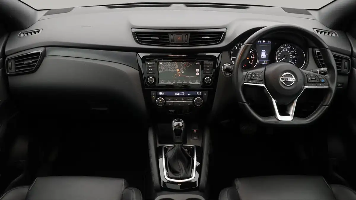 2020-nissan-qashqai-13-dig-t-n-tec-160ps-propilotglass-dct-big-13