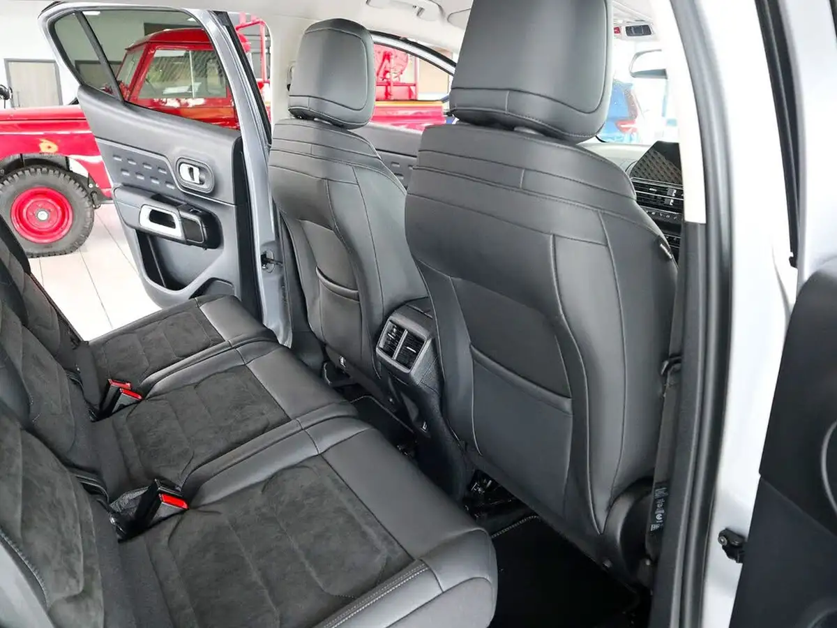 2022-citroen-c5-aircross-15bluehdi-shine-ss-eat8-big-16