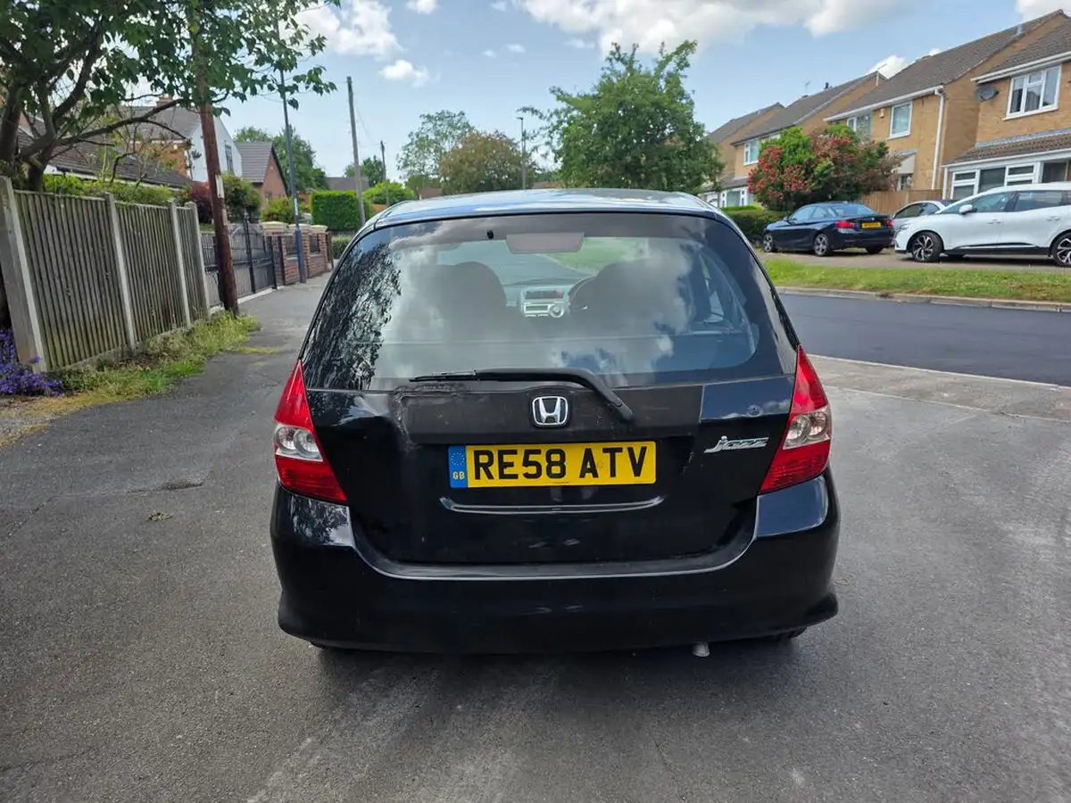 2008-honda-jazz-14-se-cvt-7-big-4