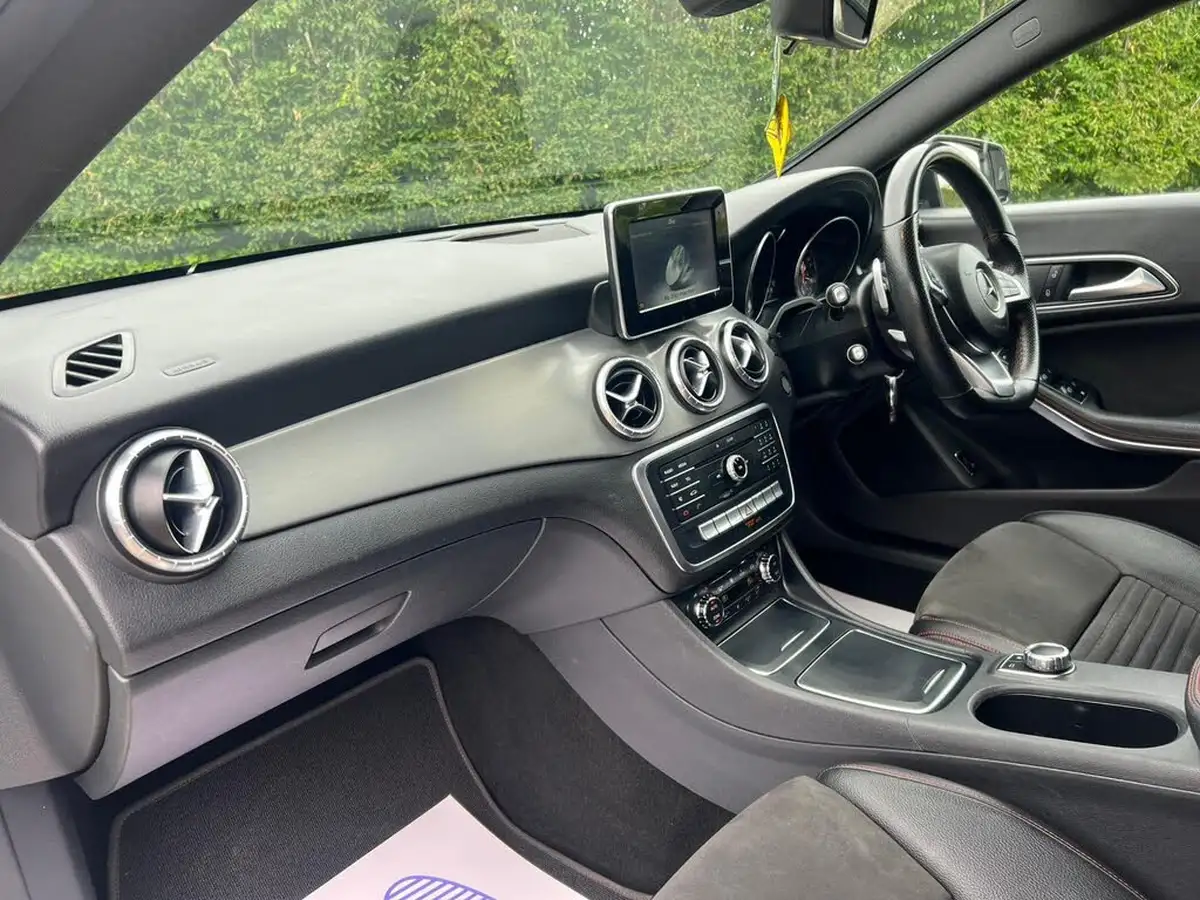 2017-mercedes-benz-cla-16-cla-180-amg-line-coupe-4d-7g-dct-big-26
