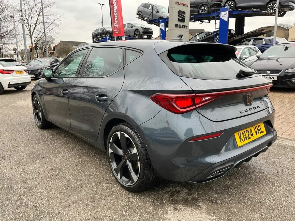 2024-cupra-leon-nf-15-etsi-v1-hatchback-big-33