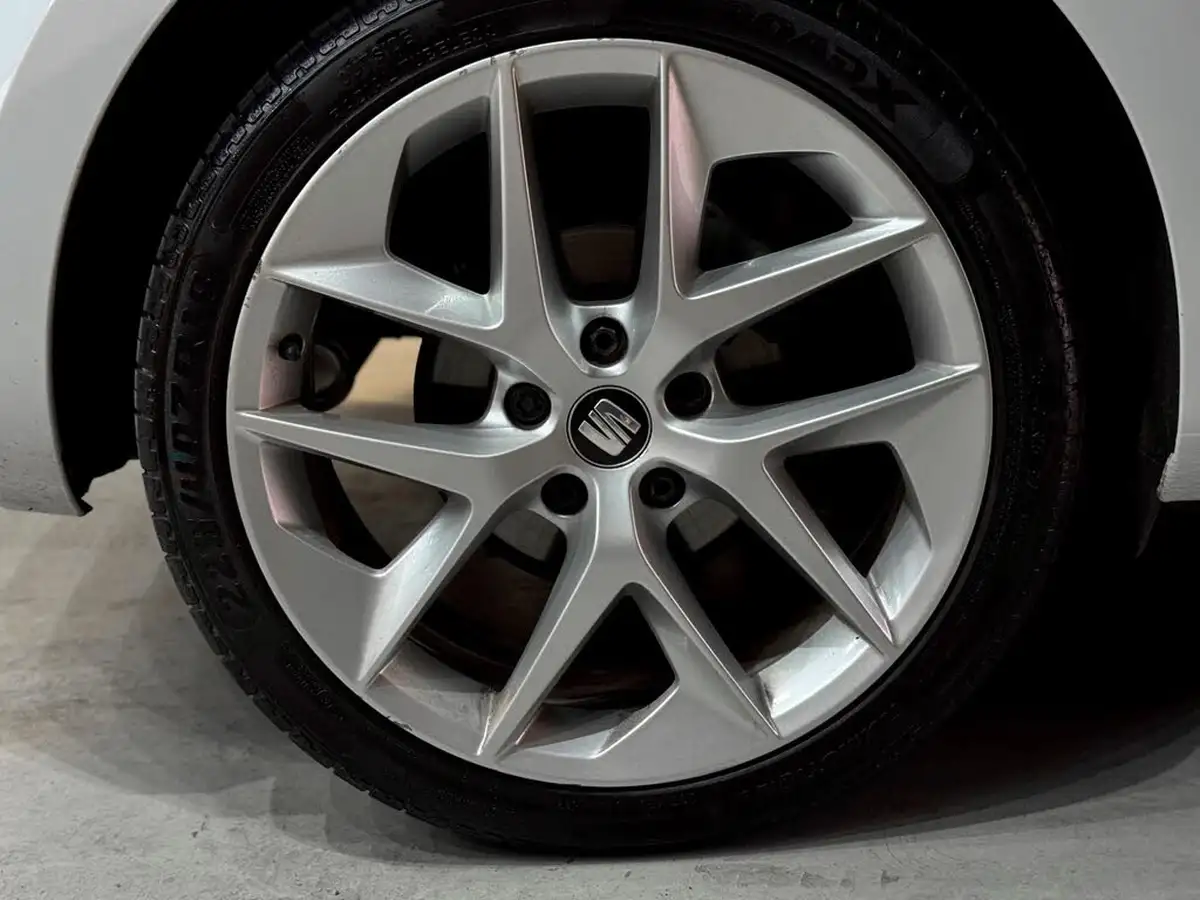 2013-seat-leon-14-fr-tech-pack-ss-sportcoupe-3d-big-25