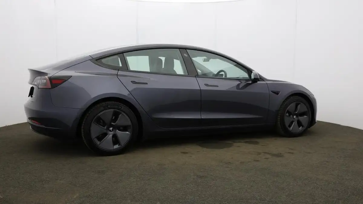 2021-tesla-model-3-e-long-range-4x4-big-58
