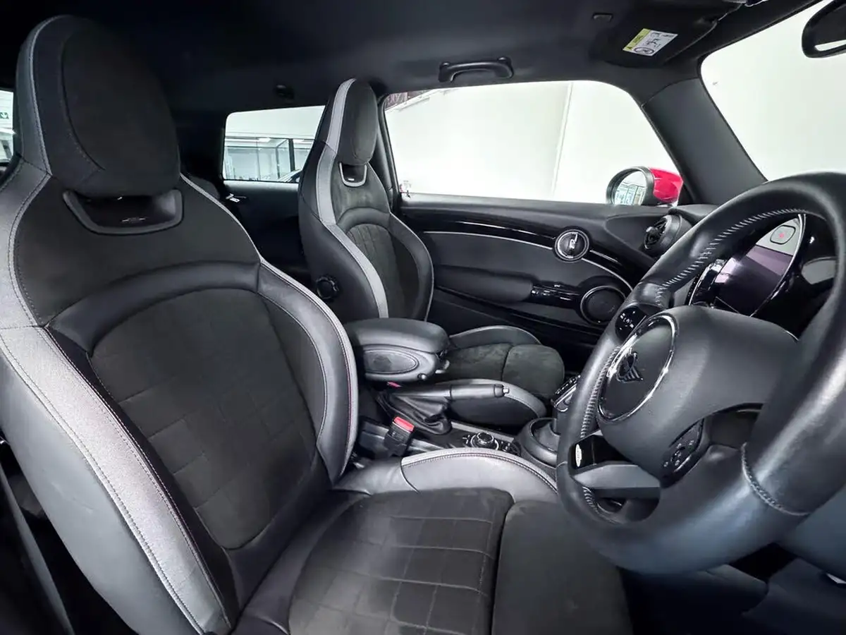 2022-mini-cooper-20-john-cooper-works-premium-hatchback-3d-auto-big-17