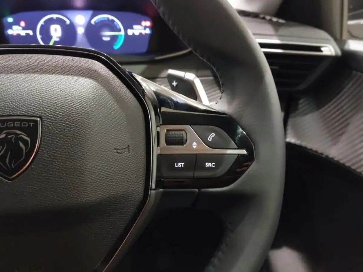 2024-peugeot-208-12-puretech-allure-hybrid-e-dsc6-big-17