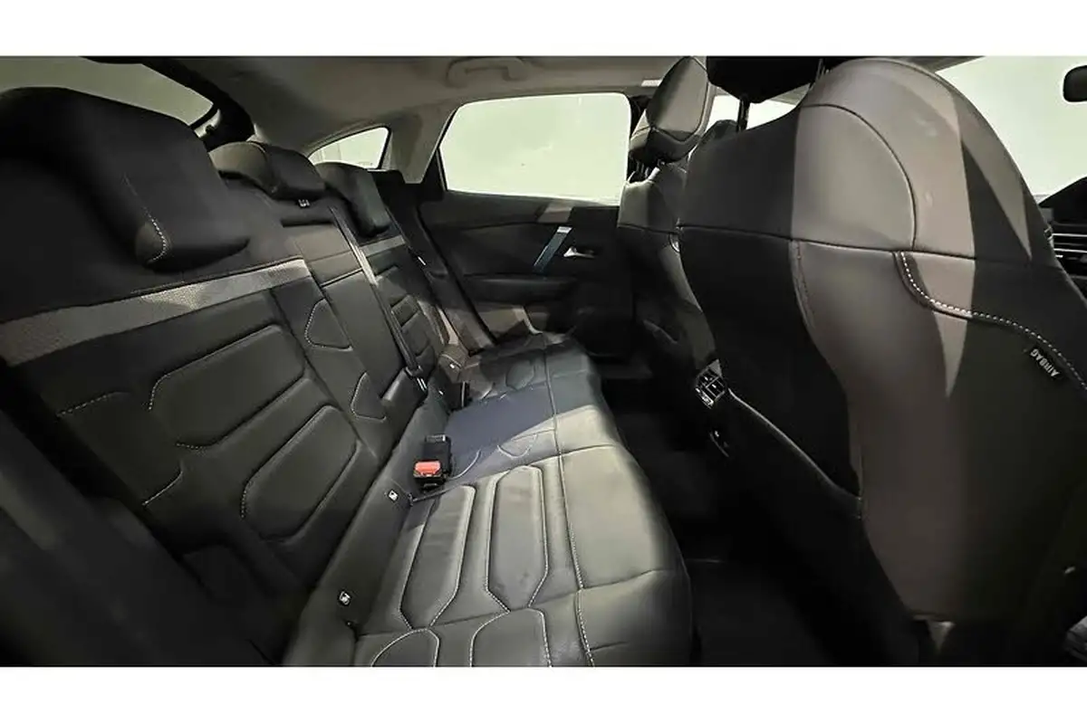 2022-citroen-c4-e-shine-plus-big-25