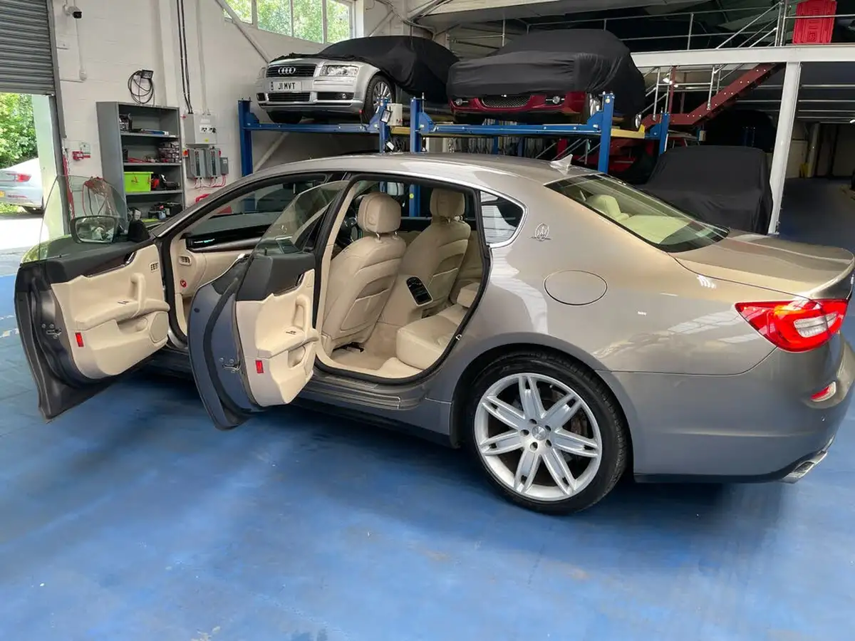 2016-maserati-quattroporte-30td-big-37
