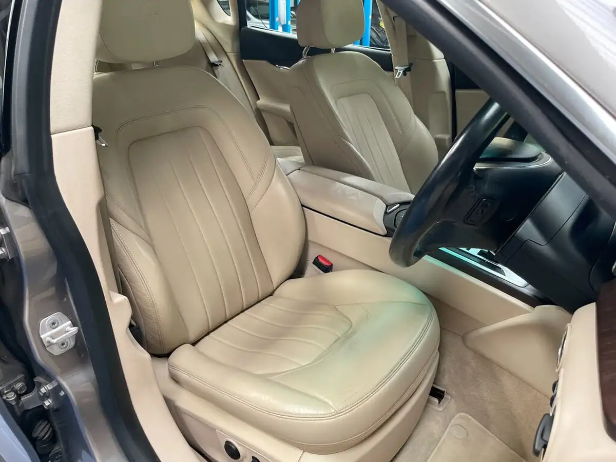 2016-maserati-quattroporte-30td-big-9