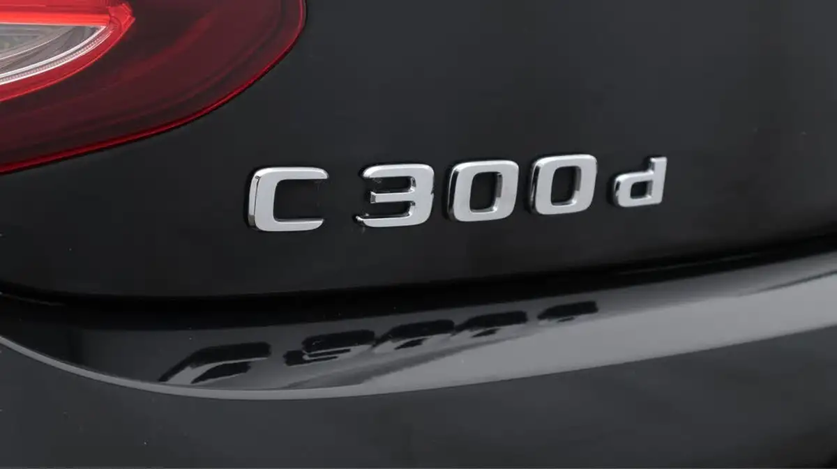 2019-mercedes-benz-c-class-20d-c300d-amg-line-244ps-premium-coupe-2d-big-20