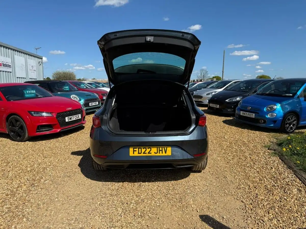 2022-seat-leon-10-tsi-evo-se-dynamic-hatchback-big-10