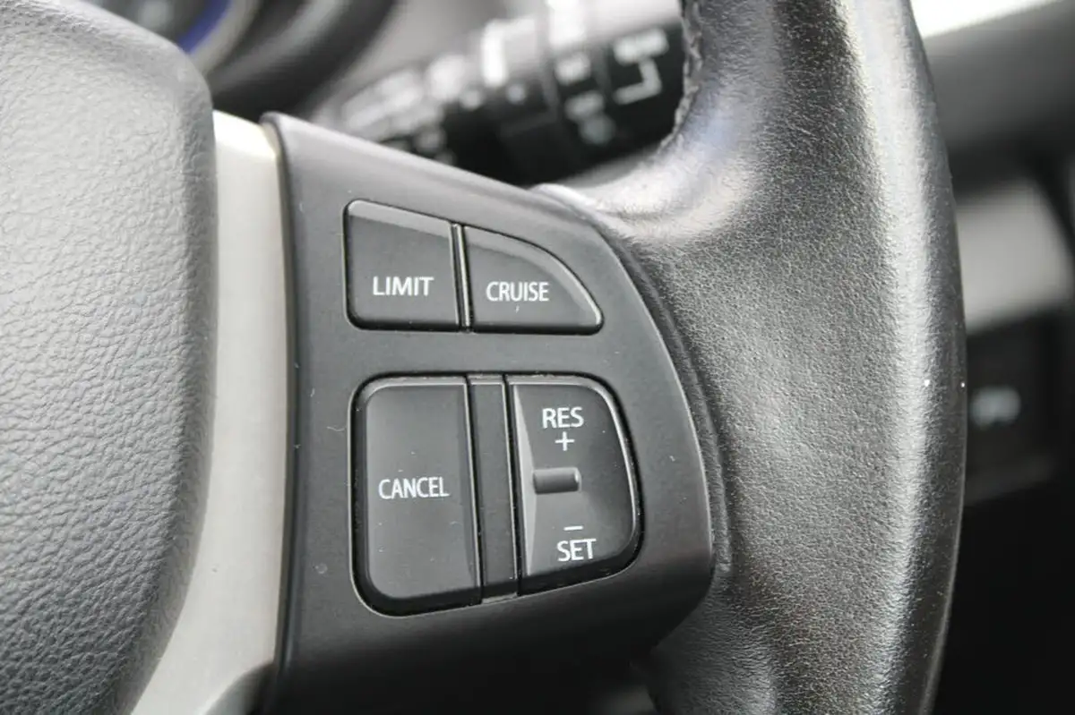2016-suzuki-s-cross-10-boosterjet-sz-t-110ps-big-23