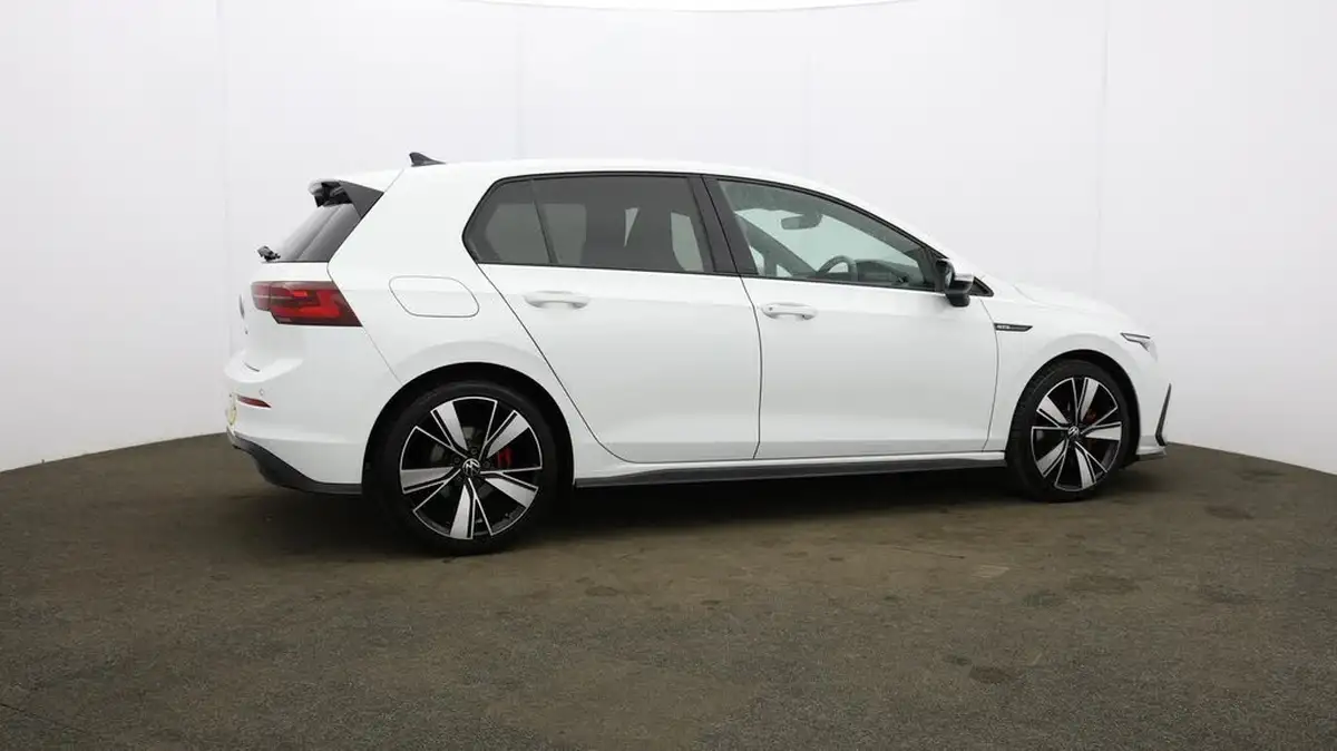 2023-volkswagen-golf-20tdi-gtd-big-47