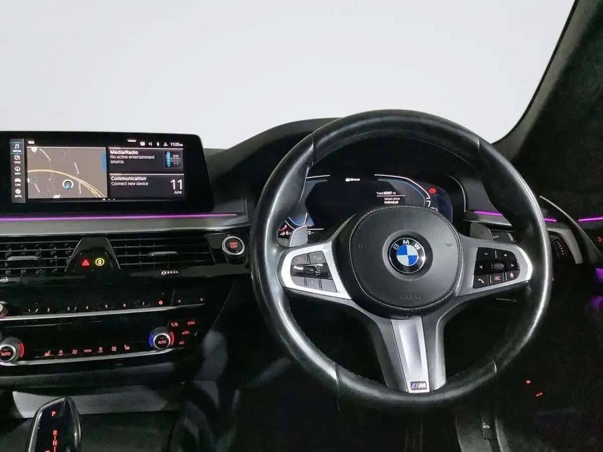 2019-bmw-5-series-big-15