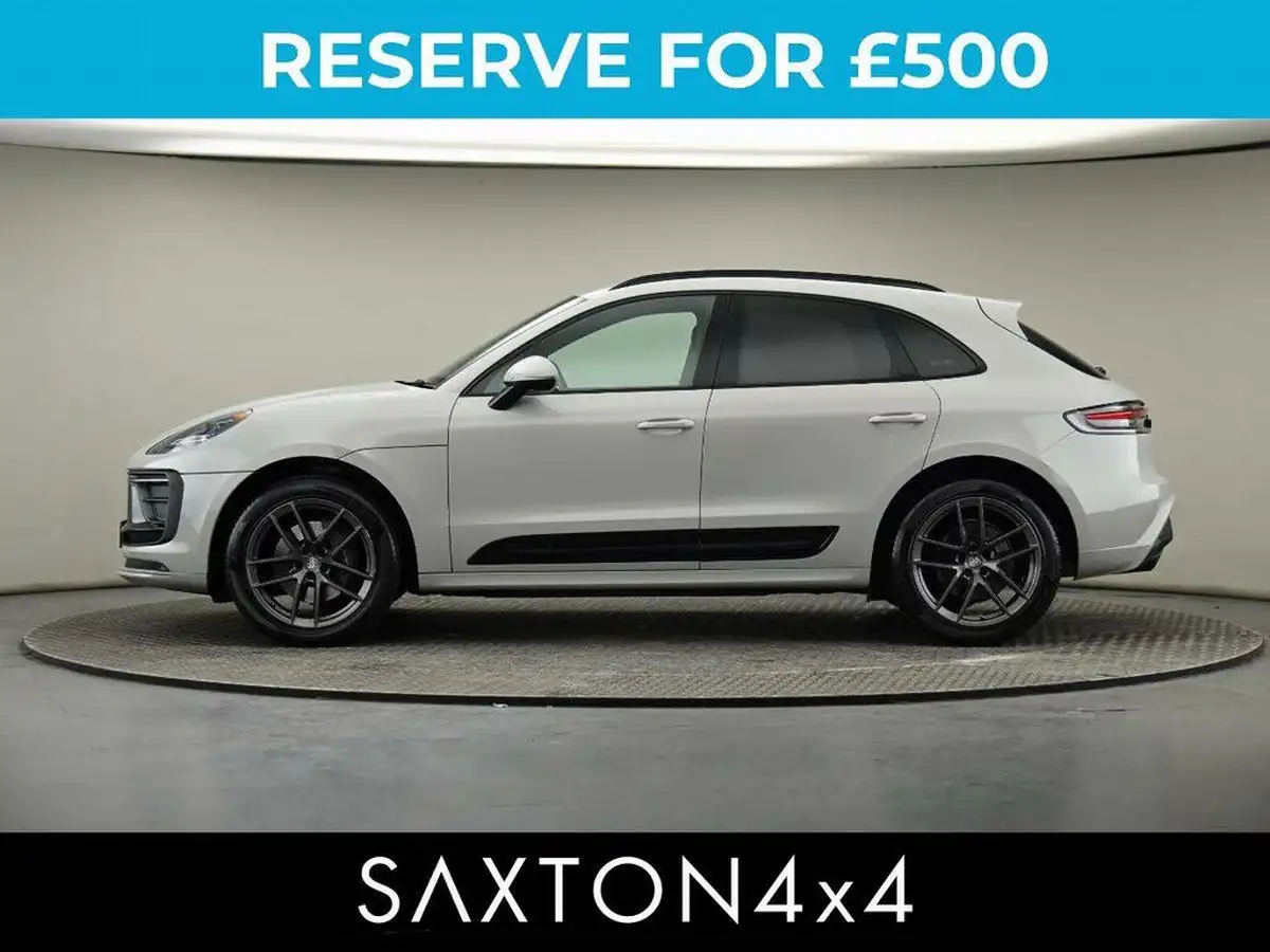 2022-porsche-macan-20-big-15
