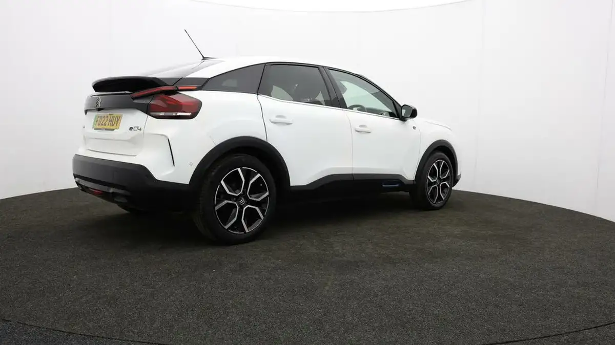 2022-citroen-c4-e-shine-plus-big-27