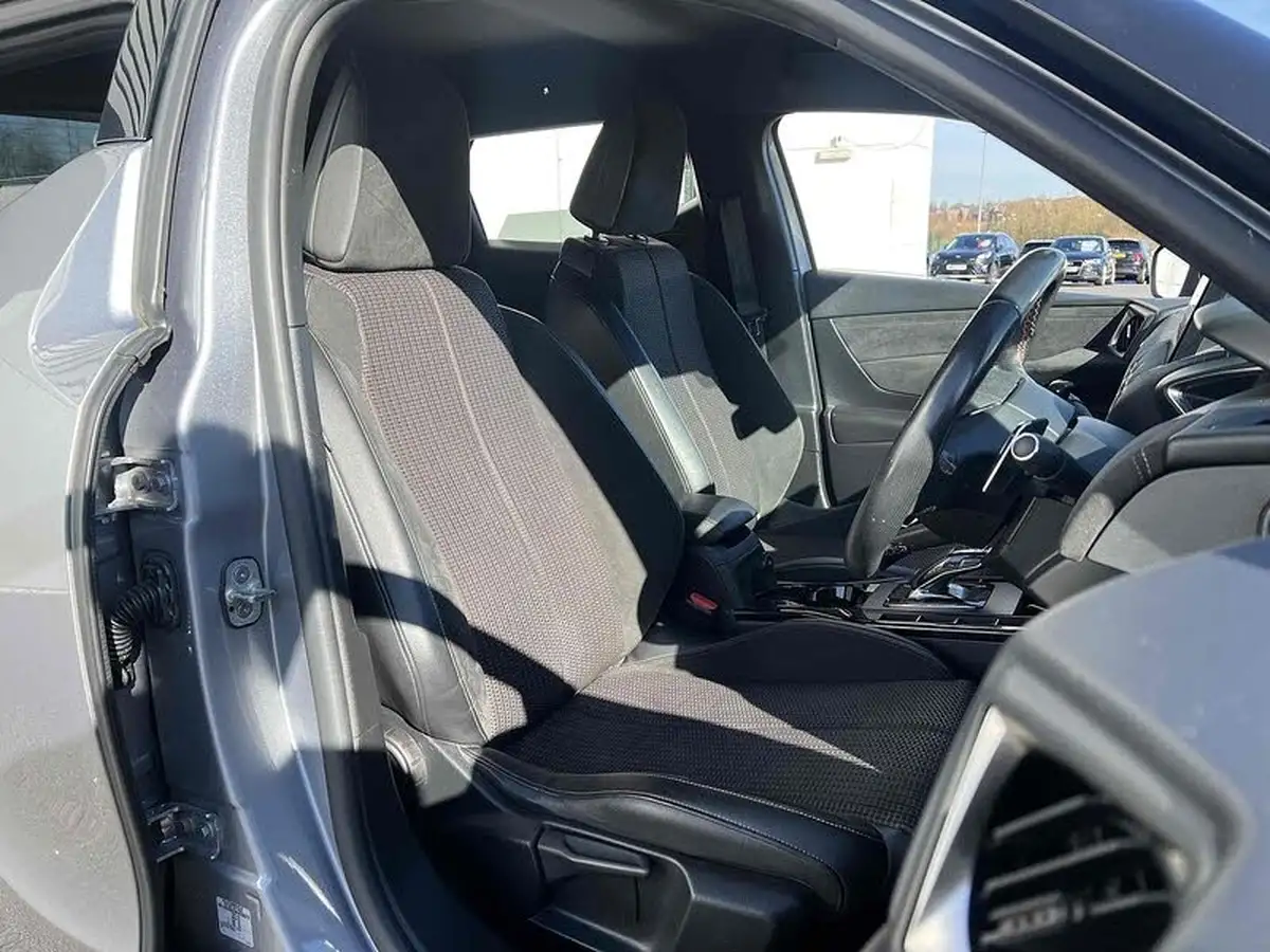 2022-ds-ds-3-crossback-12-puretech-performance-line-130ps-eat8-big-20