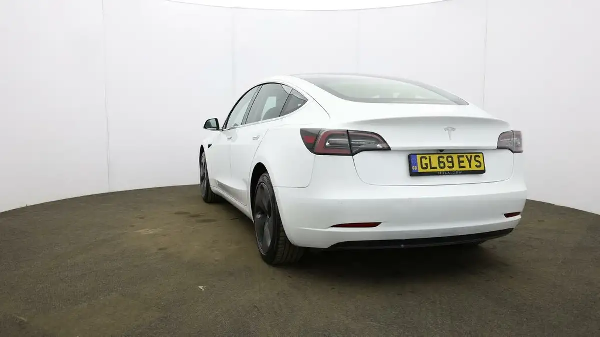 2019-tesla-model-3-e-standard-plus-big-22