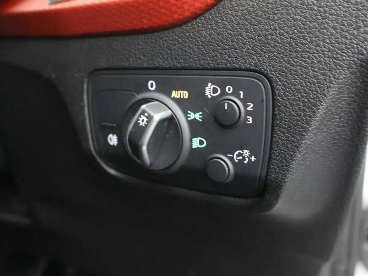2020-audi-q2-16-30-tdi-sport-s-tronic-big-22