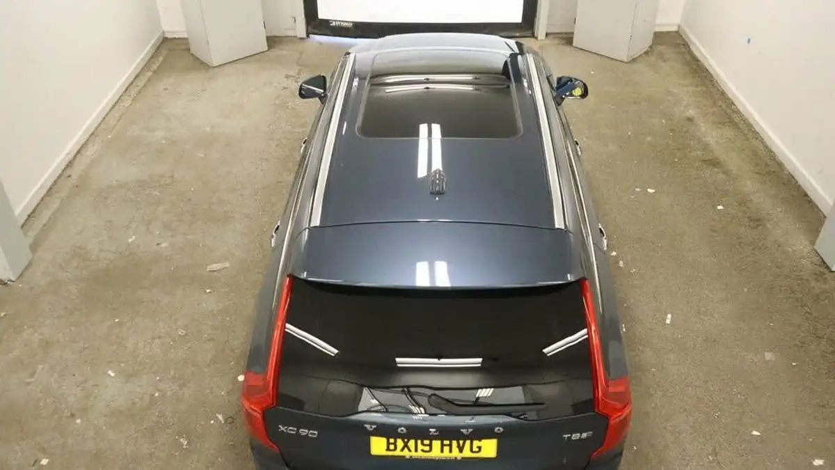 2019-volvo-xc90-20-t8-inscription-384bhp-ss-big-9