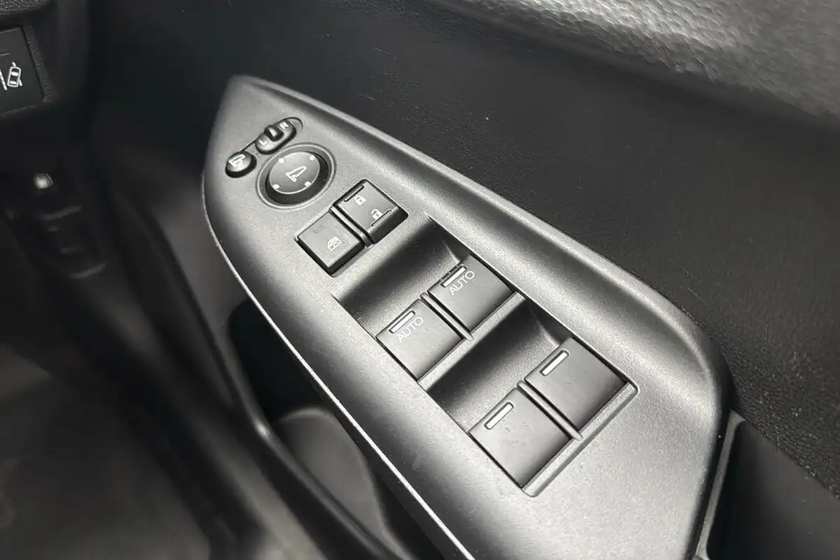 2019-honda-jazz-13-i-vtec-ex-navi-big-23