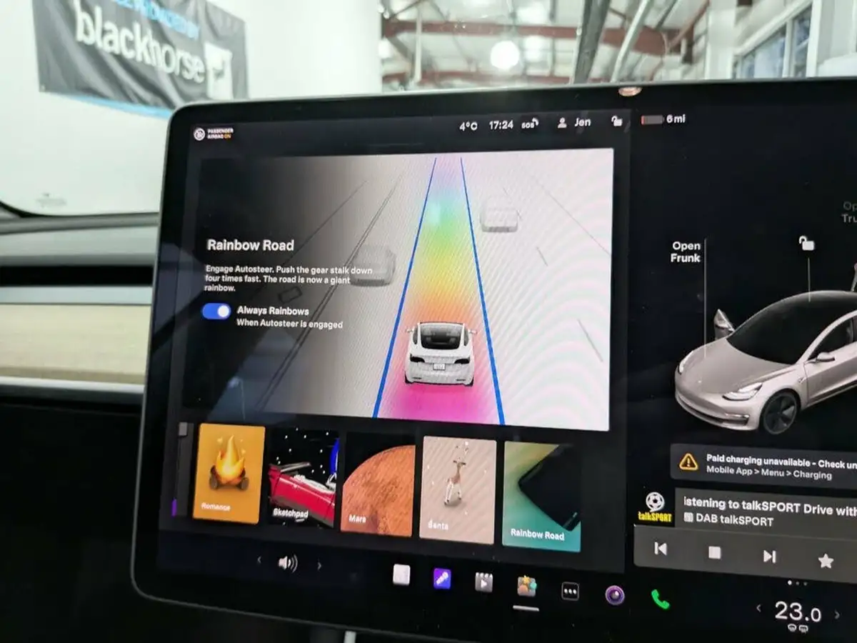 2020-tesla-model-3-e-long-range-big-15