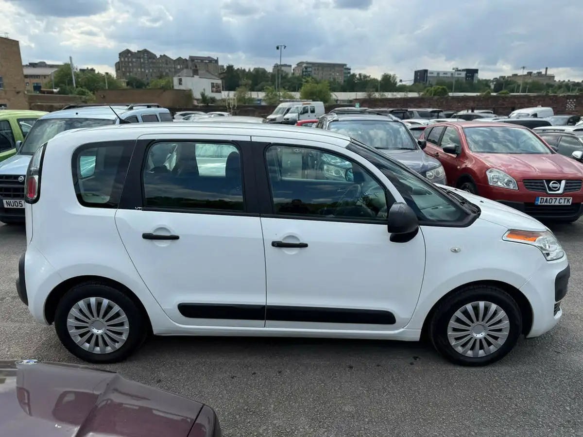 2010-citroen-c3-picasso-16td-vt-90ps-big-7