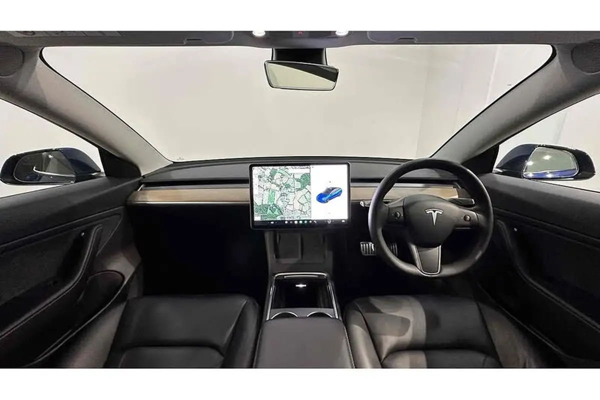 2020-tesla-model-3-e-performance-big-29
