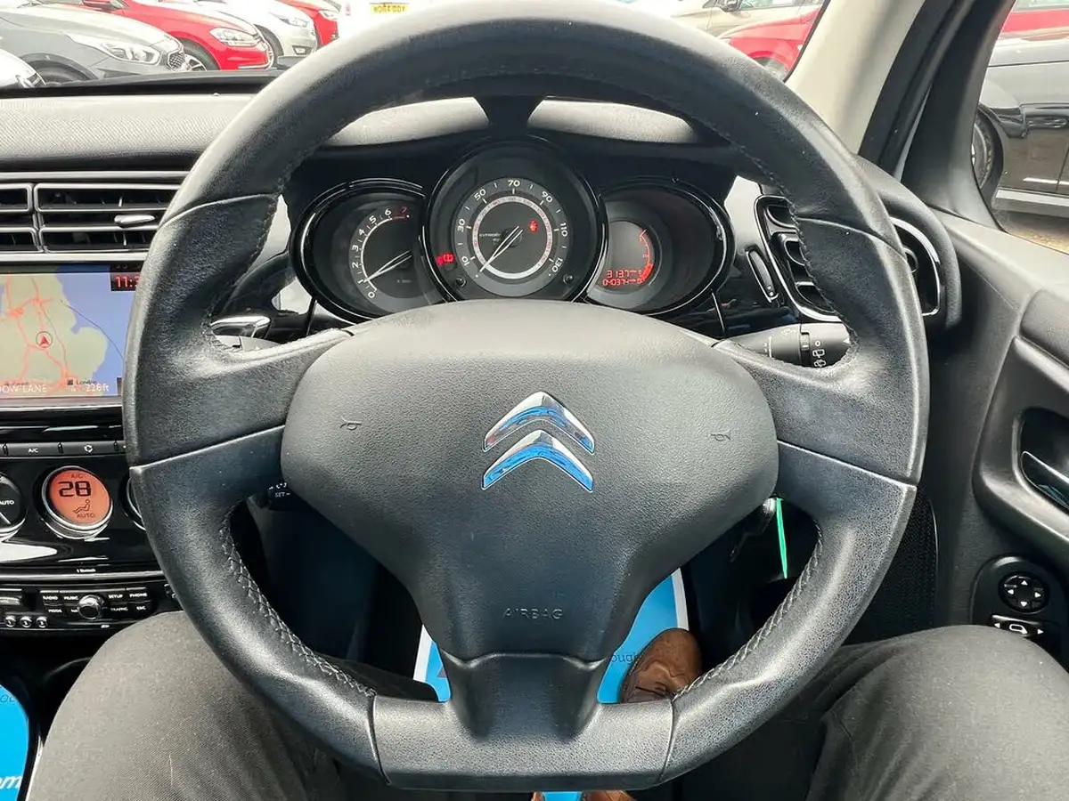 2011-citroen-c3-14-connexion-big-50