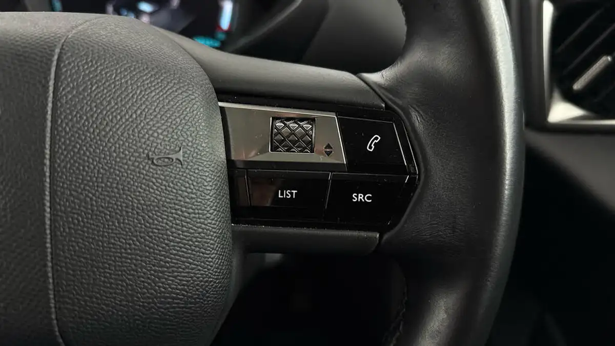 2021-ds-ds-3-crossback-e-tense-prestige-big-20