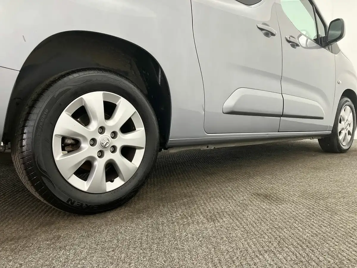 2020-vauxhall-combo-life-15-energy-100ps-7st-big-26