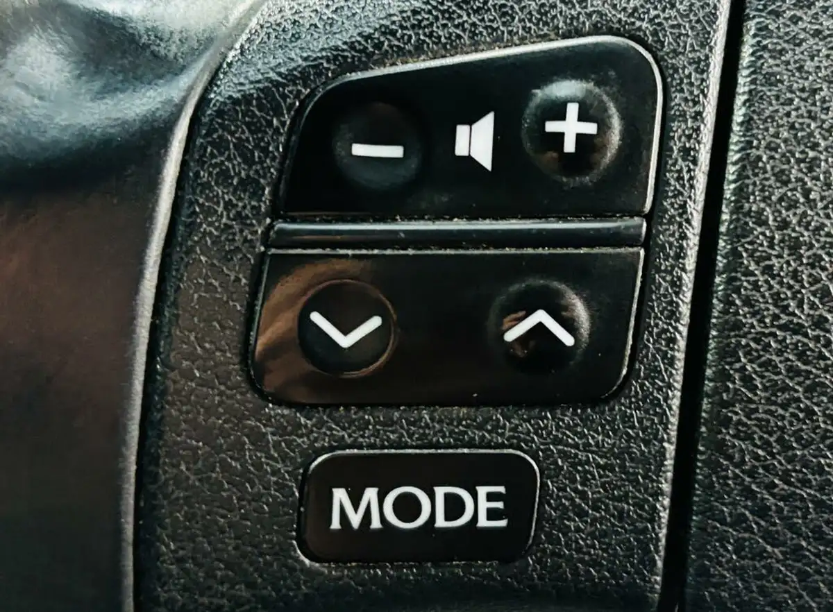 2008-lexus-is-250-25-sr-auto-big-18